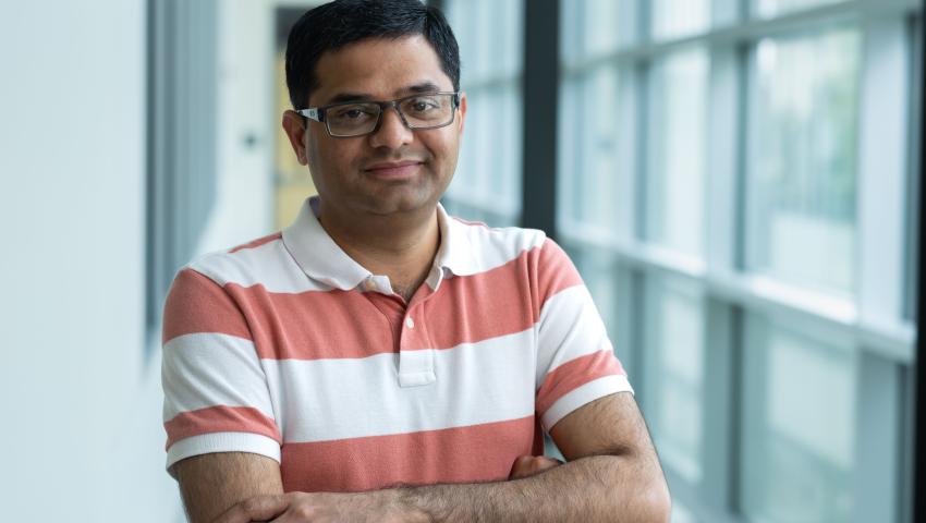 Headshot of Ishan Thakkar